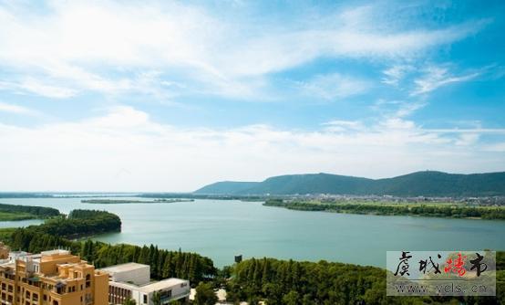 翡翠湾壹号50米一线亲湖度假养老的最佳居所