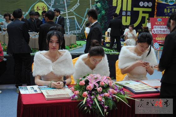 2014常熟市春季房地产交易会美女图集