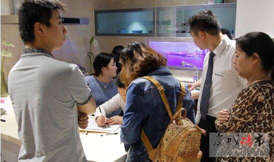 万科.公望十一样板间公开  300多组客户预约
