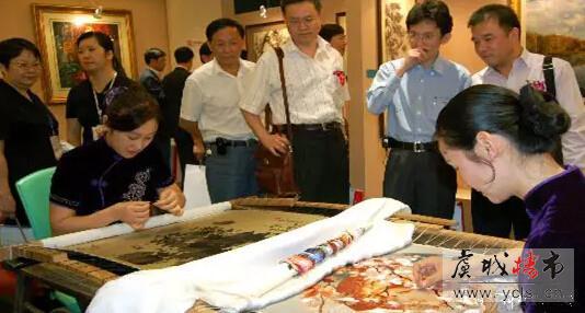 弘阳上园六月别样情 紫砂壶苏绣艺术展邀您共赏