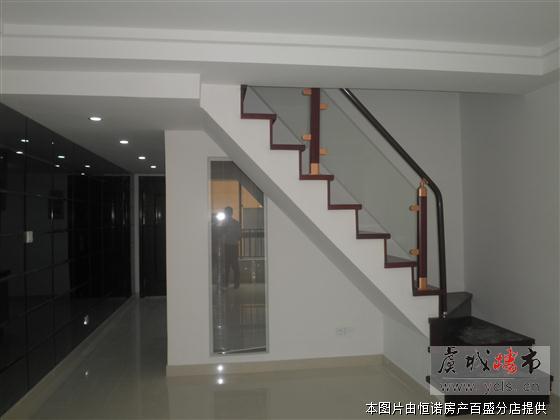 东南悦城 2室2厅2卫 120平 精装修 家电家具齐全 拎包入住 