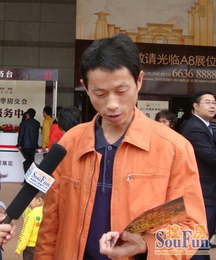 迎“霜降” 2011苏州秋交会首日没Hold住
点击图片查看下一页 迎“霜降” 2011苏州秋交会首日没Hold住